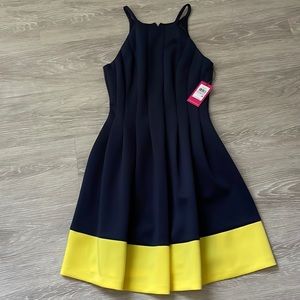 NWT Vince Camuto size:6 Navy Blue with yellow hemline fit and flare dress.